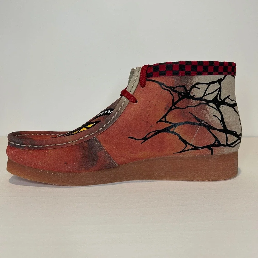 Clarks Wallabee Evo Stranger Things Hellfire Club Shoes Mens 10 Dark Sand Red